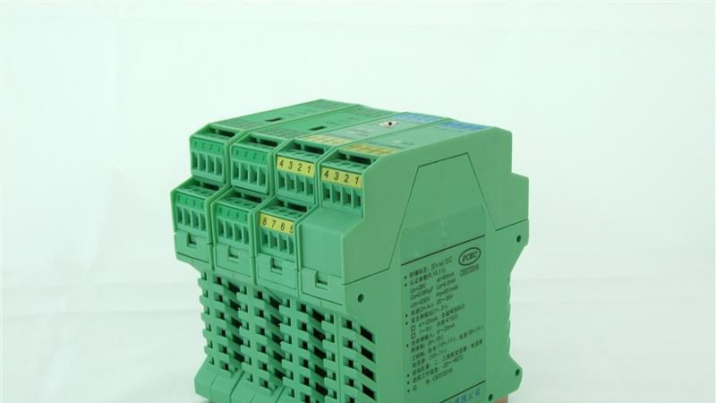 厂家直销PH-23 热电阻型信号隔离器 (一入一出)　现货多多