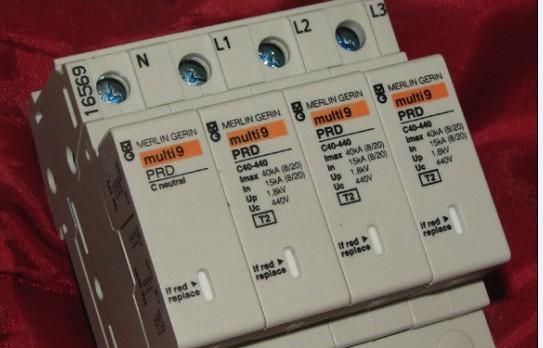 现货供应施耐德电涌保护器一级代理 PRF1 N/PE 50 1P 260V