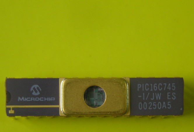 供应PIC16C45-I/JW单片机系列