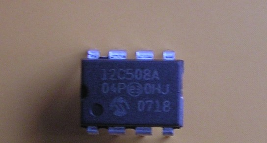 供应PIC12C508(A)-04/P单片机系列