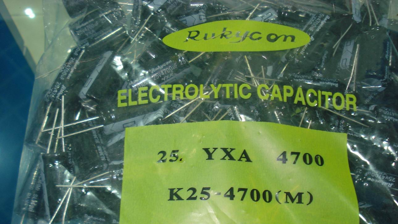 供应4700UF25V蓝宝石电解电容，耐高温105度，环保