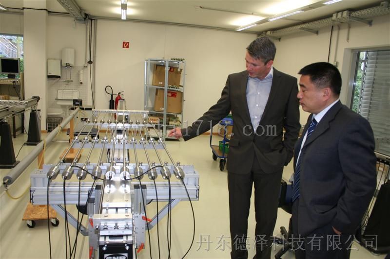 高磁致伸缩液位计 高液位测量 德国FAFNIR丹东德泽科技代理