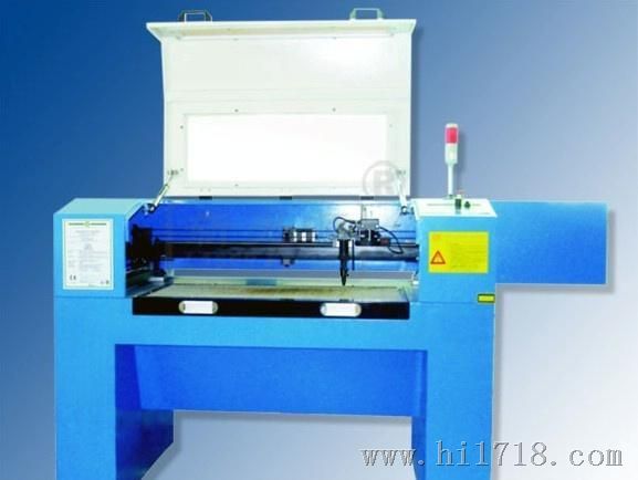 台湾新光源厂家直销2011年自主研发商标专用激光切割机