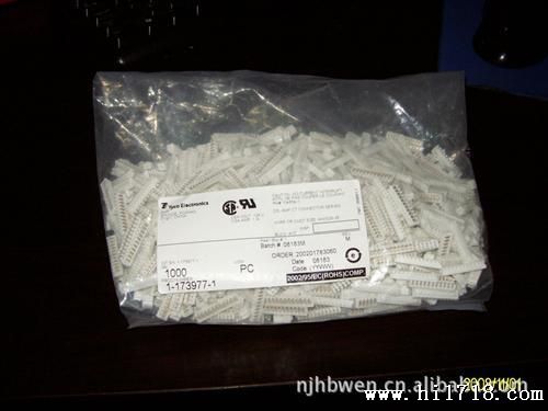 【现货供应】TE/泰科连接器 1-173977-3 1IN缘刺破2mm AMP 