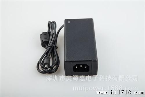 12V 3A桌面电源适配器