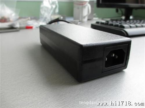 9V4A桌面式  开关电源    电源适配器 CCC  CE  GS  SAA  UL  FCC