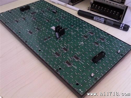 LED广告字幕显示屏p10单色单红半户外亚户外单元板