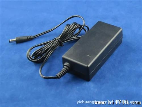 电源工厂 17V4.5A桌面式电源适配器 质量有。