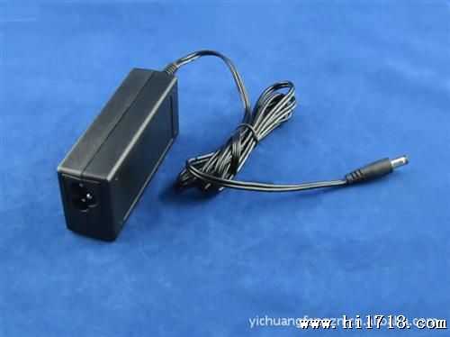电源工厂 17V4.5A桌面式电源适配器 质量有。