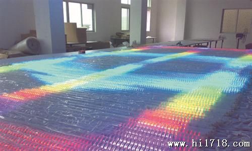 本厂大量生产LED六段十六段三十二数码护栏管
