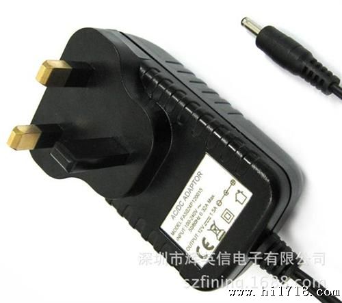 12V1.5A 插墙式电源适配器