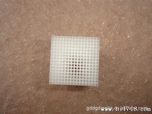孔多，细，注塑难连接器