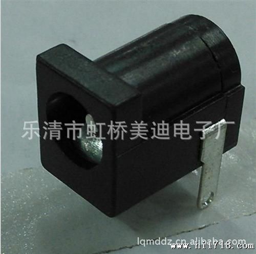 DC005直流插座 直径5.5MM 芯2.1MM DC2.1母座 直插焊板