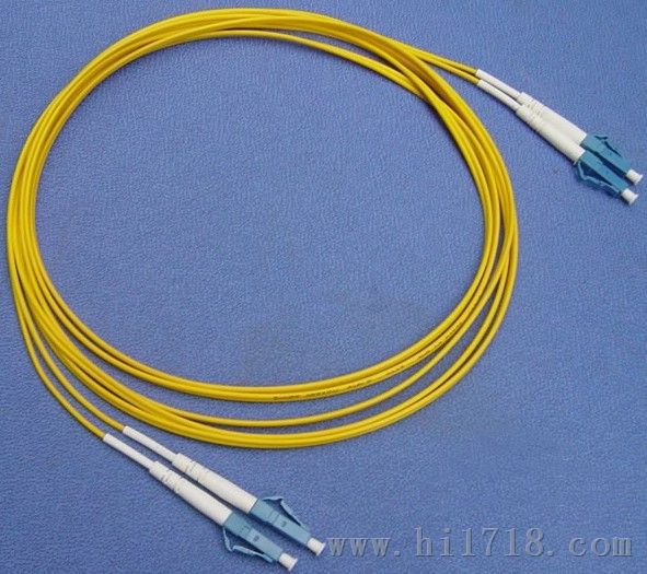 LC-/MTRJ/FC/ST/SC单模/多模/单芯/双芯光纤跳线(3米）