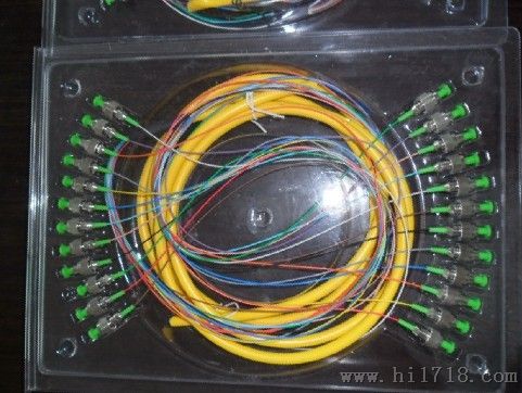 供应SC12芯束状尾纤（电信级）