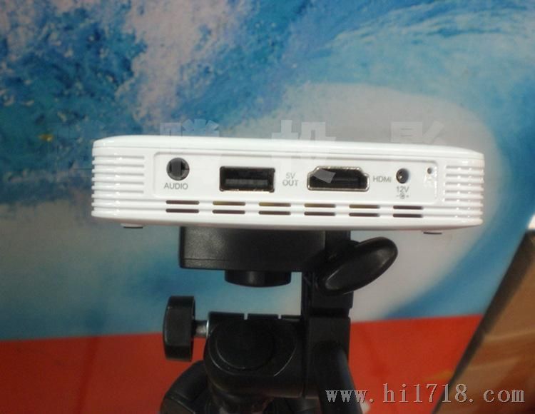 MP50高清家用迷你便携式80流明HDMI接口HTC三星手机微型投影仪