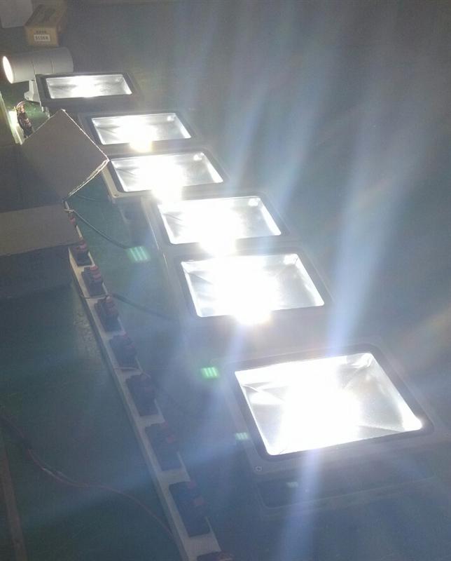 LED投光灯30瓦 照树灯 方型投光灯
