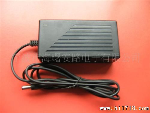 供应系列桌面型开关电源适配器。