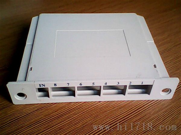1分8光纤插片盒——通信质量