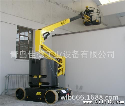 优惠供应意大利AIRO高空作业15米曲臂车,活动中