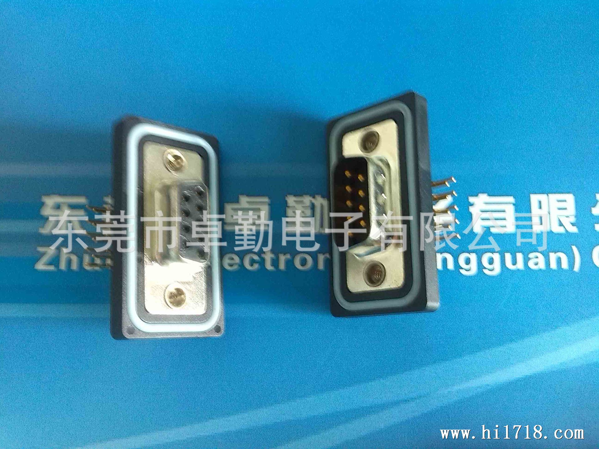DR 9P 90度插板公母头2