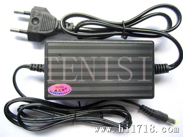 12V2.0A双线欧规正面