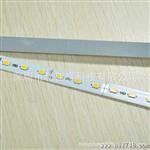 LED5630硬灯条 72灯珠每米 18W 12v  暖白光  U型内塞雾罩