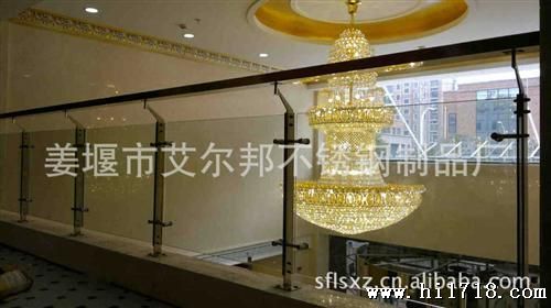 304桥梁楼梯安装