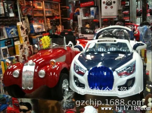 QX7788新炫儿童电动车可坐布加迪四轮电瓶车童车