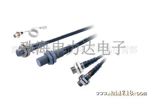 供应日本基恩士光纤传感器FS2-60