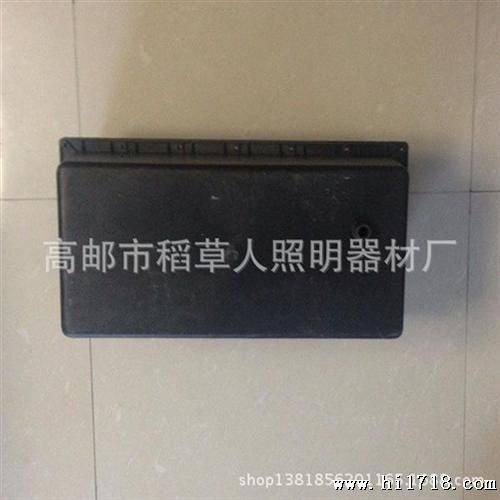 绿色地埋箱