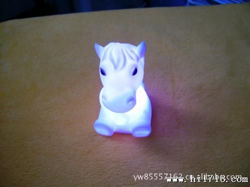 LED马头七彩小夜灯灯