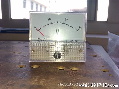 生产电流电压仪表 频率表 功率表，数显温控仪表，一个也批发