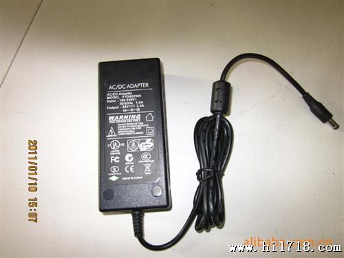 24V60W桌面式（）开关电源适配器