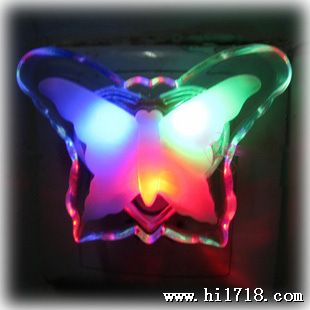 批发供应蝴蝶花小夜灯 七彩省电壁灯插座小夜灯 新奇特产品