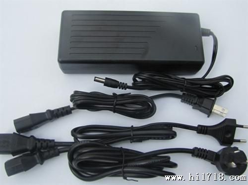 电源适配器  (12V/5A  60W)
