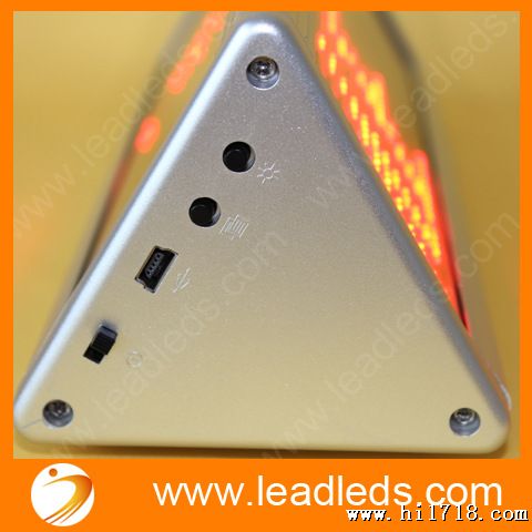 办公室双面三角LED显示屏，U输入信息