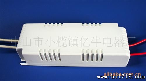 供应方形塑壳CE20-60W/80W电子变压器