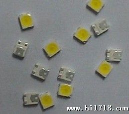 0.2W 2835贴片灯珠 24-26LM 显指70以上